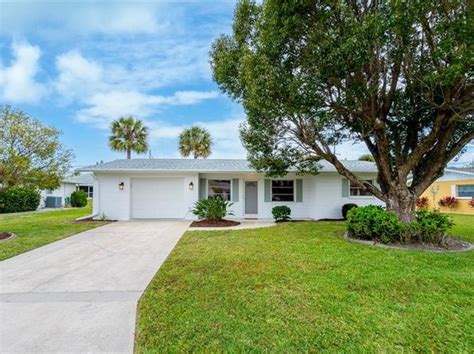 Zillow has 42 photos of this 484,000 2 beds, 2 baths, 1,754 Square Feet single family home located at 9 Dover Dr, Englewood, FL 34223 built in 1978. . Englewood fl zillow